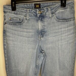 Lee Women Size 8 High Rise Straight Leg Jeans Light Wash Denim Classic 112343945